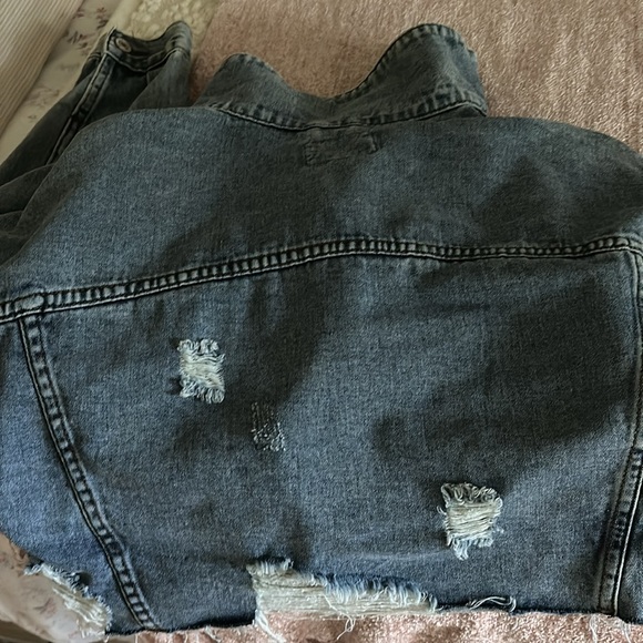 Black Label Cropped Ripped Denim Jacket - Picture 2 of 3